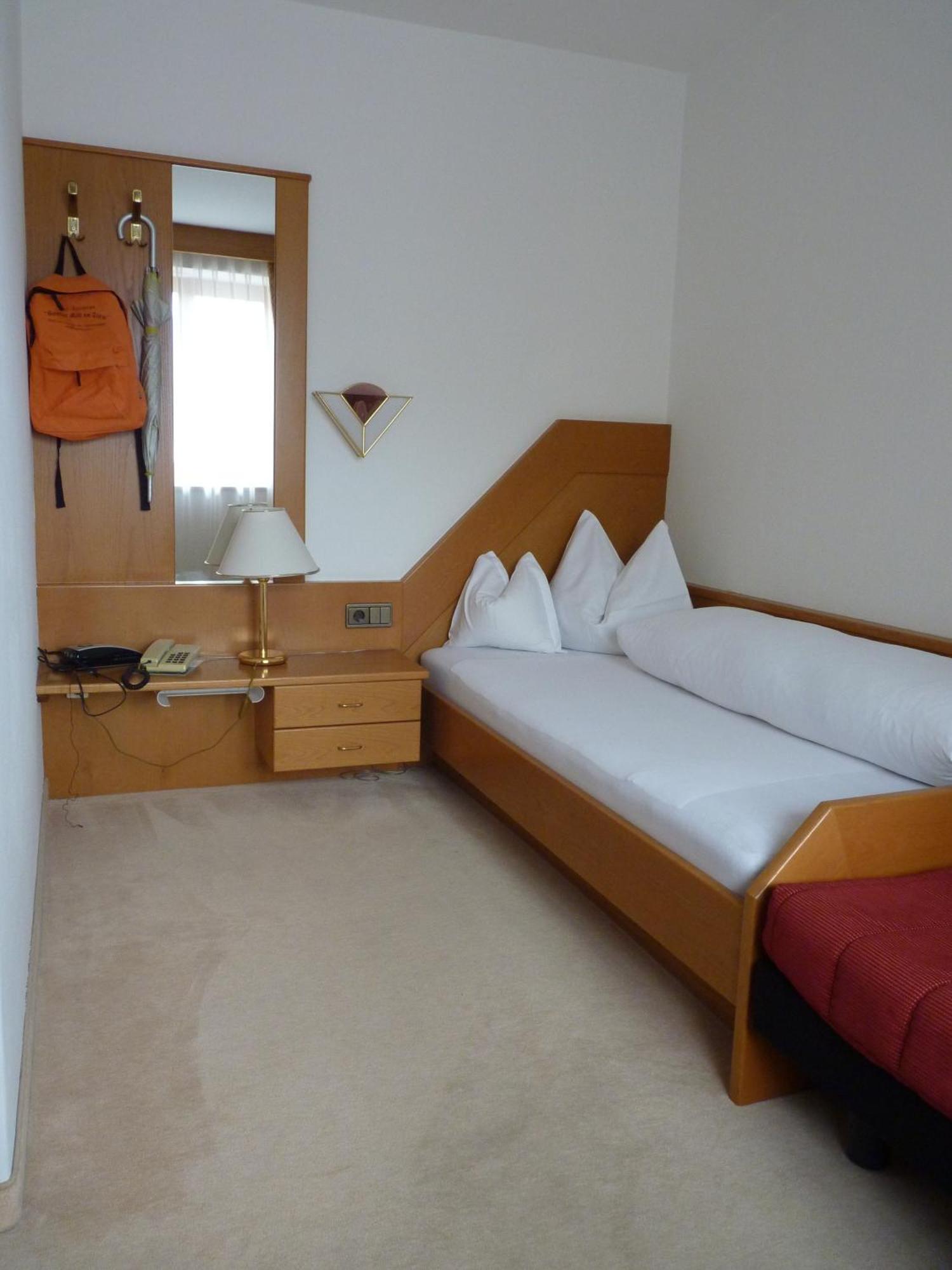 טירולו B&B Hotel Mair Am Turm מראה חיצוני תמונה